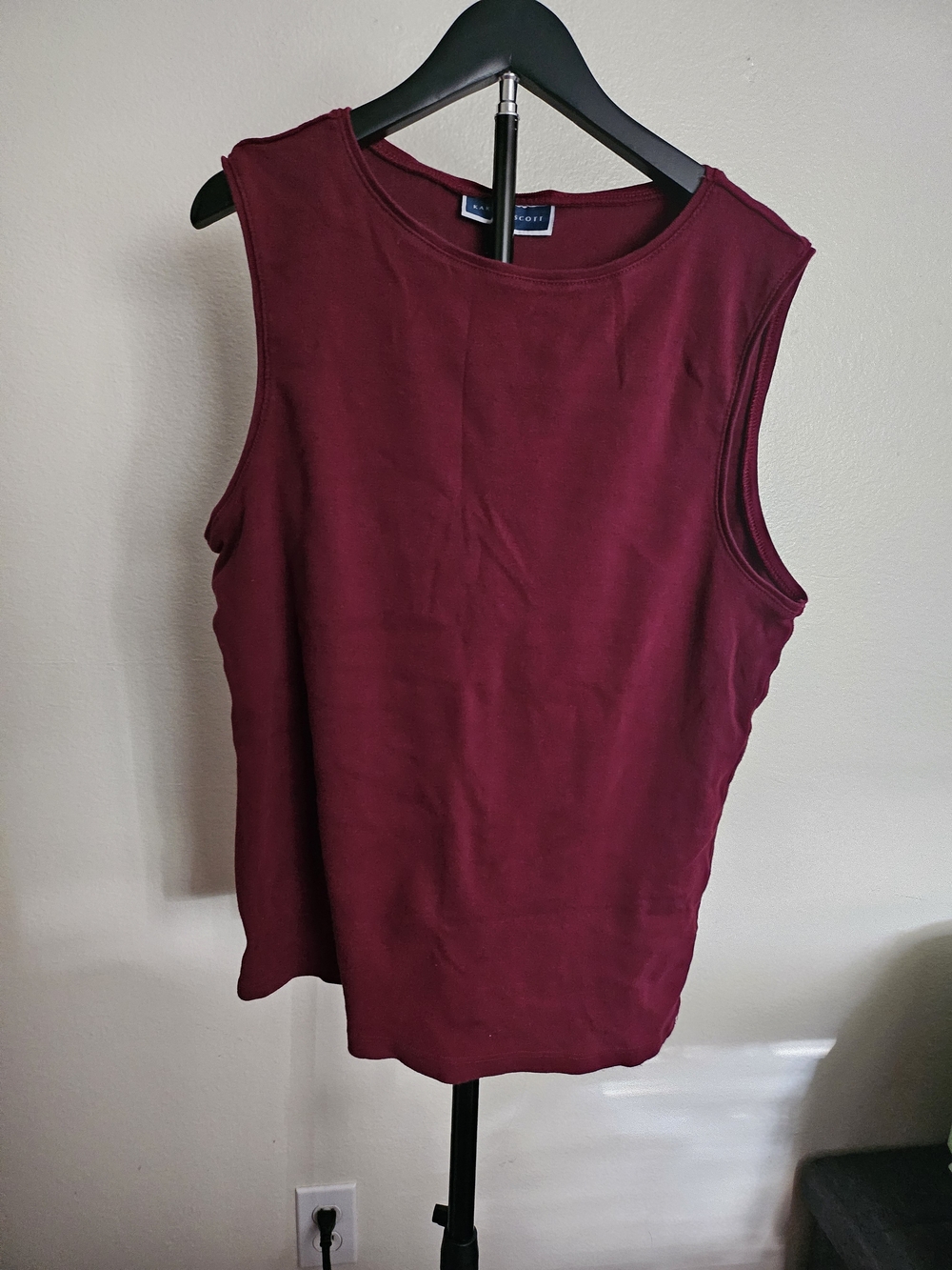 Karen Scott Sleeveless Crewneck Tank Top - Burgundy